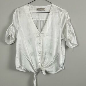 Abercrombie & Fitch Satin Blouse Cropped Small